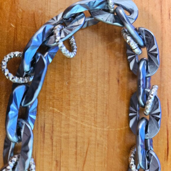 Sabika Grey & Silver Etched Chain Bracelet - Picture 3 of 7